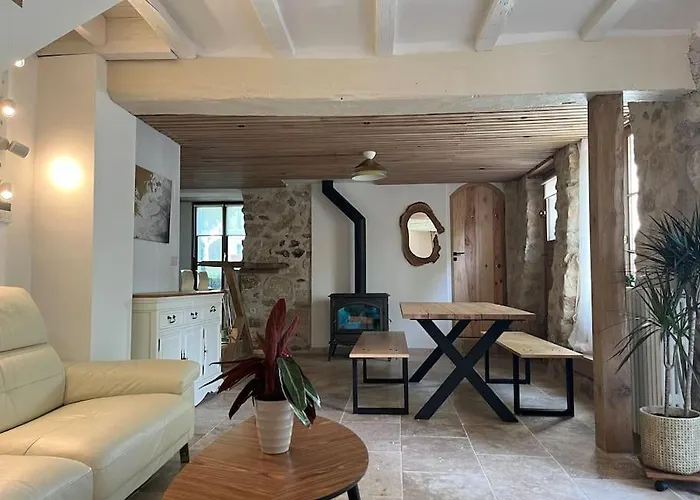 Jolie Maison Pleine De Charme